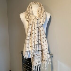 The Limited | Womens Oversized Cream Knit Shawl /Scarf with Fringe - Size OS